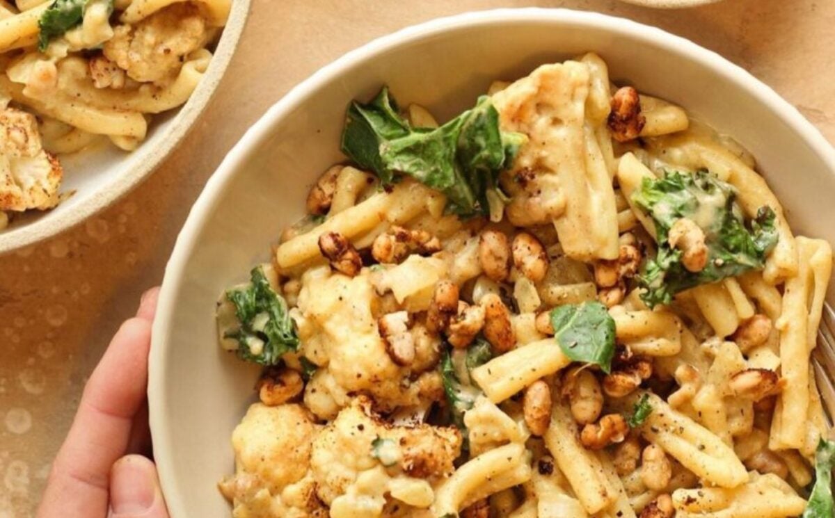 Cauliflower, White Beans and Kale Pasta