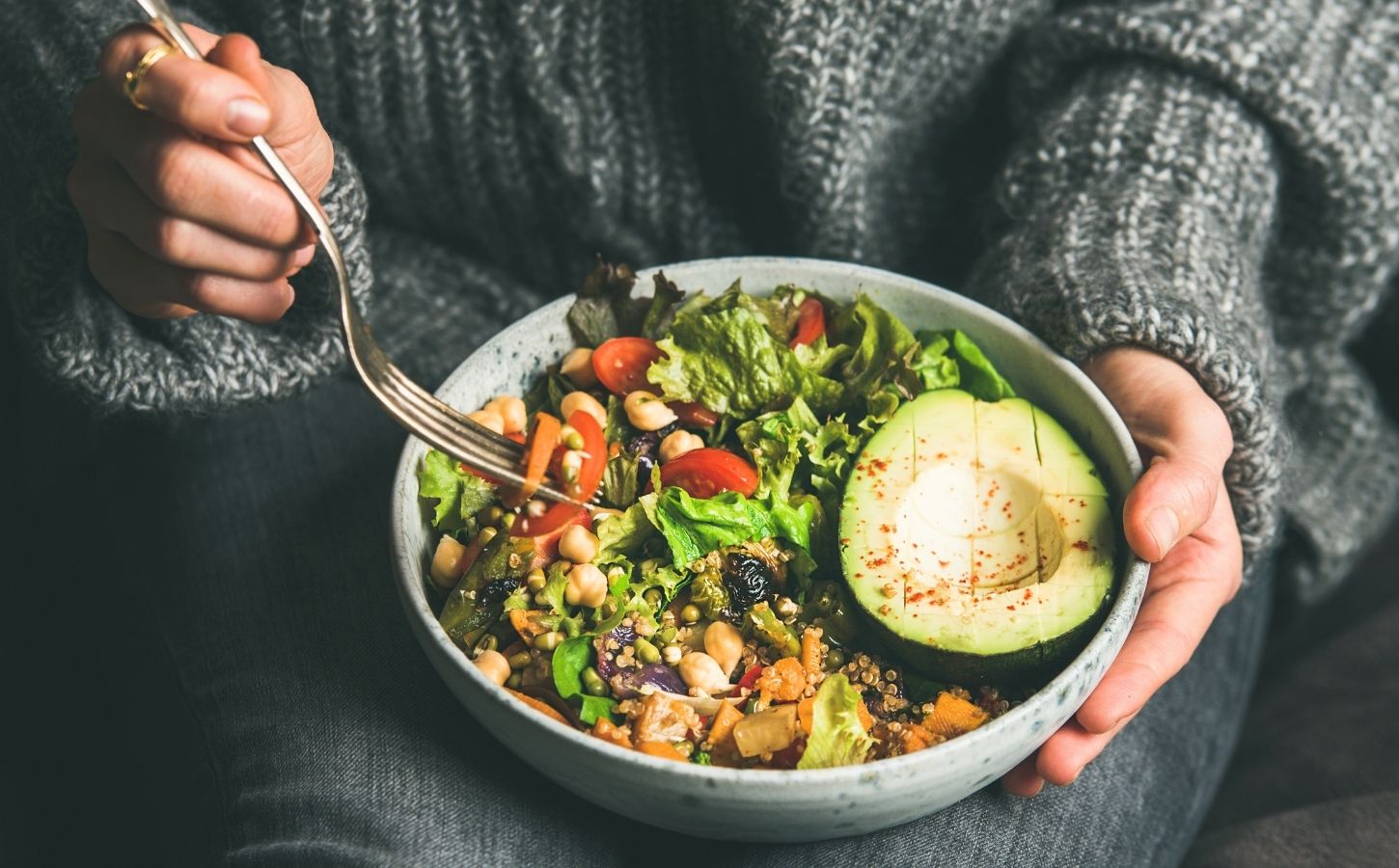 A healthy bowl of vegan food, which may help people lower Covid-19 risk