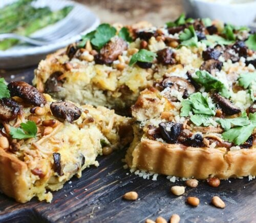 A vegan blue cheese quiche that uses dairy-free, eggless, and plant-based ingredients